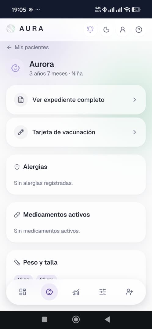 Expediente completo de un paciente en la app de Anadia Pediatría